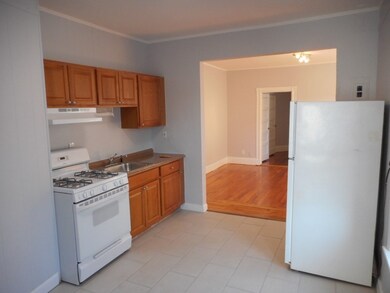 12 Parkway Rd unit 5, Brookline, MA 02445 - photo 2