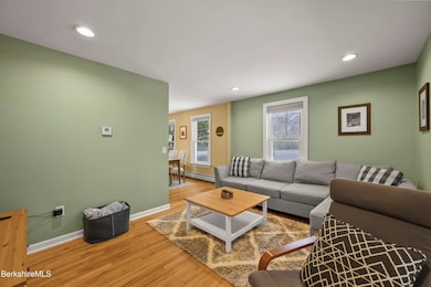 18 Willow Ln, Lenox, MA 01240 - photo 6