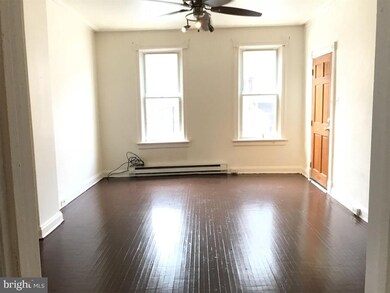 228 N Locust St, Hagerstown, MD 21740 - photo 3