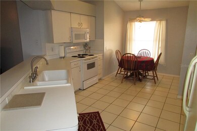 Large Kitchen with lots of cabinet space