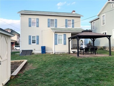 521 Spring St, Latrobe, PA 15650 - photo 4