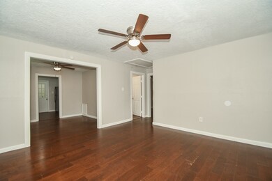 744 Lovers Ln, Houston, TX 77091 - photo 6