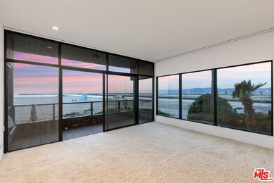 Living Room VIEW