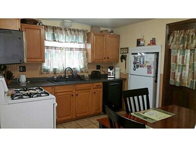 40 Bridgton Rd, Cranston, RI 02910 - photo 5
