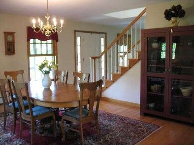 404 Dresser Hill Rd, Dudley, MA 01571 - photo 6