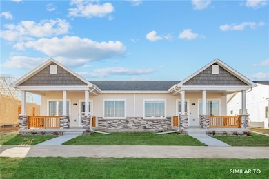 9724 Regatta Ln, Johnston, IA 50131 - photo 2