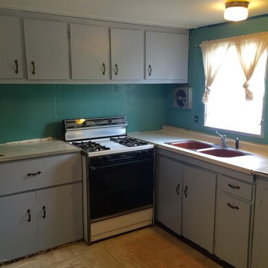 19TH-KITCHEN 1
