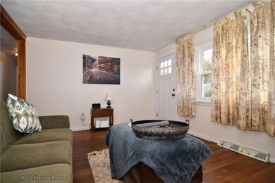 55 Pettis Dr, Warwick, RI 02889 - photo 3