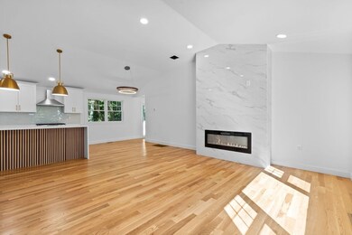 612 Whiting St, Hanover, MA 02339 - photo 5