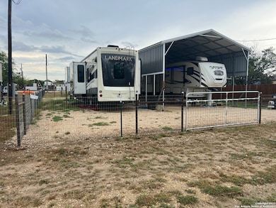 557 Siesta Dr, Bandera, TX 78003 - photo 7