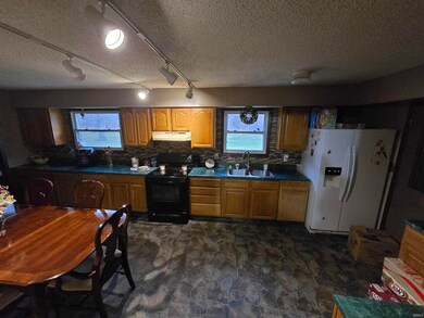 6411 S Old St Rd 15, Wabash, IN 46992 - photo 5