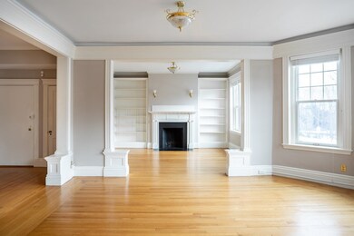 489 Boylston St unit 2, Brookline, MA 02445 - photo 2
