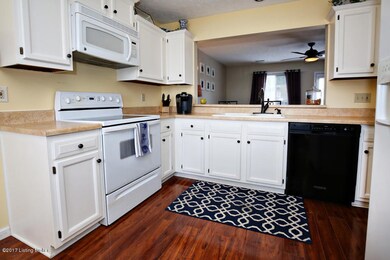 7609 Beulah Church Rd, Louisville, KY 40228 - photo 5