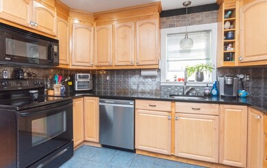 23 Thomas St, Belmont, MA 02478 - photo 3