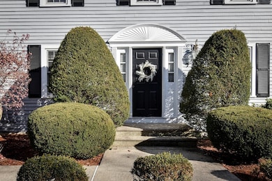 7 Gibbs Valley Path, Framingham, MA 01701 - photo 2