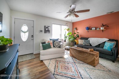 9107 Lantana Dr, Louisville, KY 40229 - photo 6