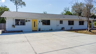 1003 Trail Terrace Dr, Naples, FL 34103 - photo 4