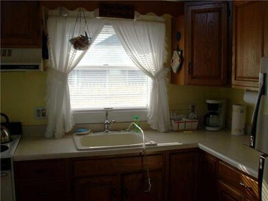 11 Hiram St, York, ME 03909 - photo 3