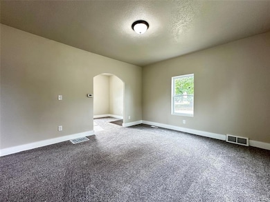 421 N 2nd St, Knoxville, IA 50138 - photo 7