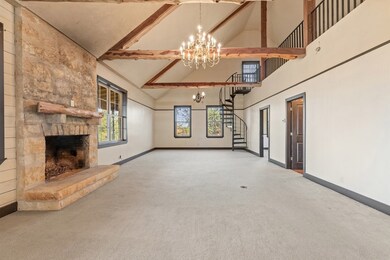 256 Royalview Dr, Fredericksburg, TX 78624 - photo 3