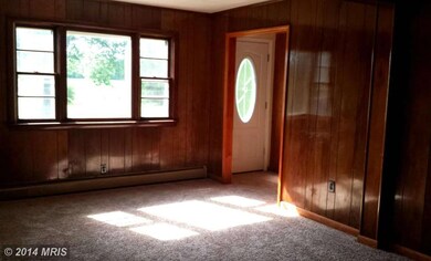 39 Prospect Ave, Bunker Hill, WV 25413 - photo 4