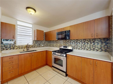 Solar B-7 Urb Ciudad Atlantis Calle 3, Arecibo, PR 00612 - photo 4