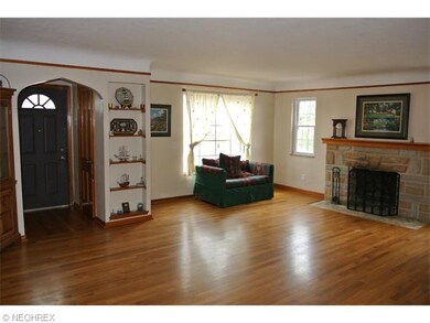 Rich, gleaming hardwood flooring in most rooms - s