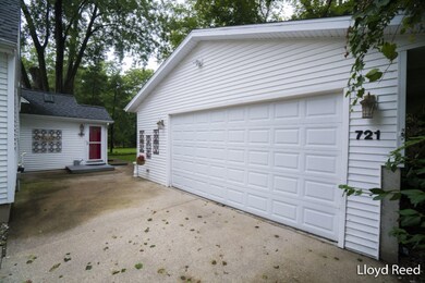 2 Stall Garage