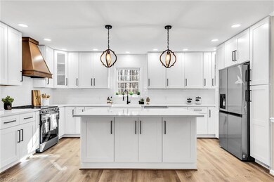 1927 Harvell St, Asheboro, NC 27205 - photo 2