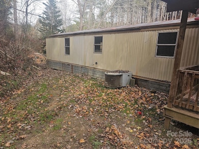 1126 Rector Corner Rd, Marshall, NC 28753 - photo 4