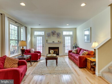 1004 Hillcrest Dr SW, Vienna, VA 22180 - photo 7