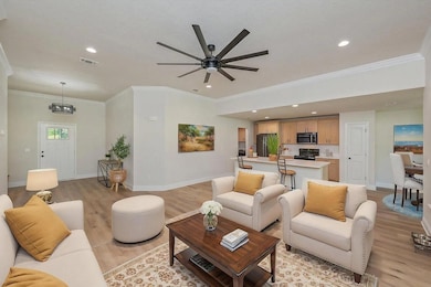 693 E Bowers Ave, Crestview, FL 32539 - photo 6