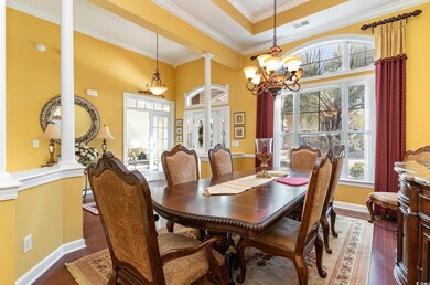 Dining Area features decorative columns, 3