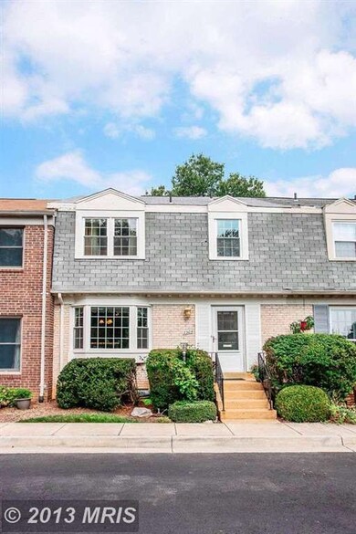 2304 Wheystone Ct, Vienna, VA 22182 - photo 2