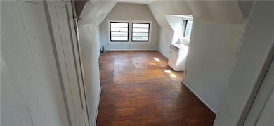 706 N 12th St unit 1/2, Saint Joseph, MO 64501 - photo 3