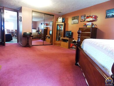 4300 SW 23rd St, Topeka, KS 66614 - photo 6