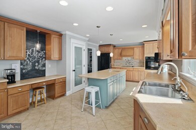 538 Perry Dr, Mount Laurel, NJ 08054 - photo 6