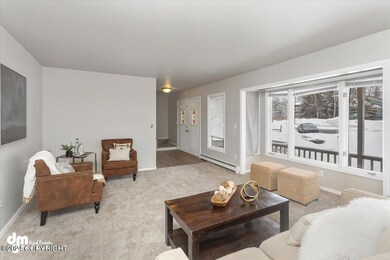 05-Living Room_IMG_6572