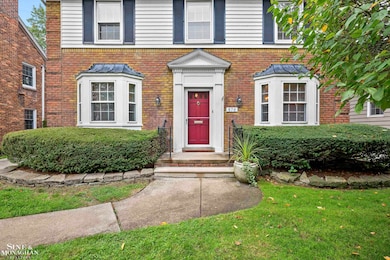 876 Washington Rd, Grosse Pointe, MI 48230 - photo 4