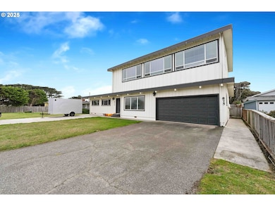 875 Ocean Dr SW, Bandon, OR 97411 - photo 2