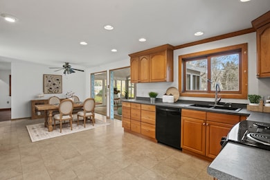 36 Downs Ave, Greenland, NH 03840 - photo 6