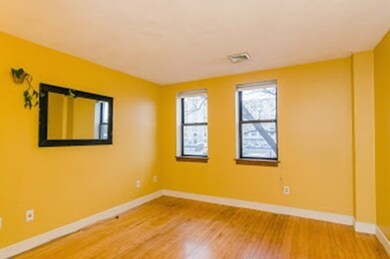 110 Riverway unit 4, Boston, MA 02215 - photo 3