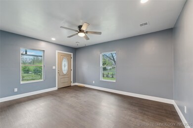 825 S L St, Muskogee, OK 74403 - photo 3