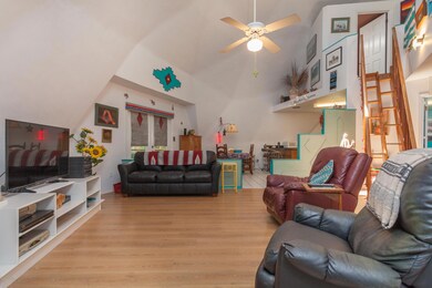 5065 Areca Palm St-15