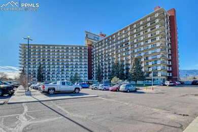 411 Lakewood Cir unit B1016, Colorado Springs, CO 80910 - photo 3