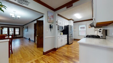 361 N Maple Ave, Elmhurst, IL 60126 - photo 7