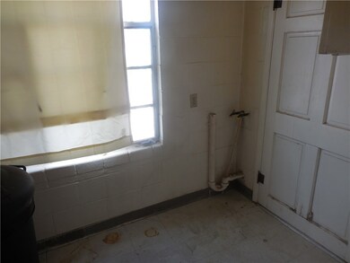 461 Myra St, El Paso, TX 79915 - photo 7