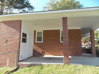 1212 Baker Dr, Macon, GA 31206 - photo 5