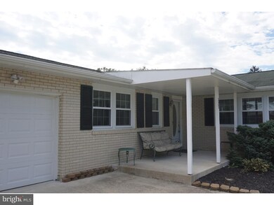 2603 Longfellow Dr, Wilmington, DE 19808 - photo 2