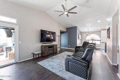05-005-living-room